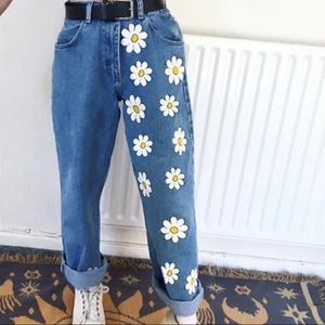 daisy mom jeans